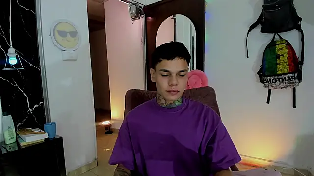 Jordyrodriiguez online show from November 18, 2025, 1:44 am