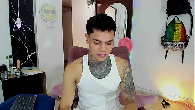 Jordyrodriiguez online show from November 23, 2025, 1:05 am