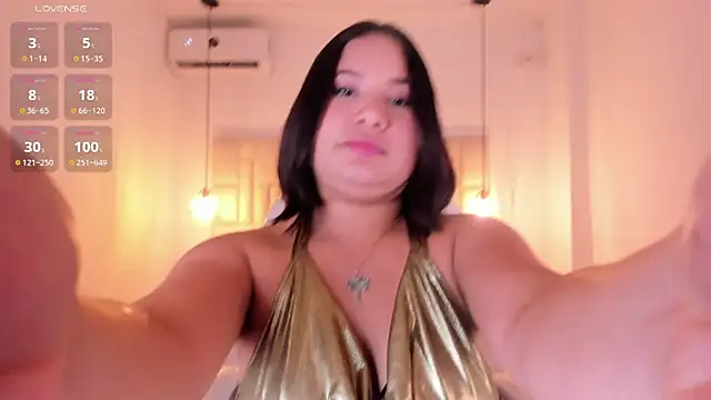 Snapshot of HannaKarson chatting on December 10, 2024, 2:50 pm HannaKarson online show from December 10, 2024, 2:50 pm