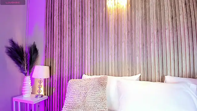 HannaKarson online show from March 4, 2026, 11:38 am