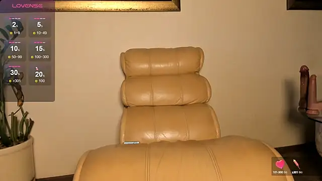 Snapshot of luna-catt chatting on March 20, 2025, 10:51 pm luna-catt online show from March 20, 2025, 10:51 pm