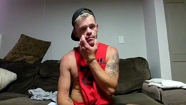FrankieKentucky online show from August 4, 2026, 3:43 am