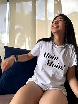 Snapshot of Liissa_cute_ chatting on October 12, 2025, 6:07 pm Liissa cute  online show from October 12, 2025, 6:07 pm