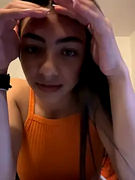 Snapshot of Liissa_cute_ chatting on October 19, 2025, 11:49 pm Liissa cute  online show from October 19, 2025, 11:49 pm