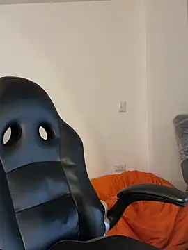 Snapshot of Liissa_cute_ chatting on October 27, 2025, 7:18 pm Liissa cute  online show from October 27, 2025, 7:18 pm