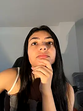 Snapshot of Liissa_cute_ chatting on October 30, 2025, 6:19 pm Liissa cute  online show from October 30, 2025, 6:19 pm