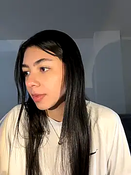 Liissa cute  online show from November 5, 2025, 5:24 pm