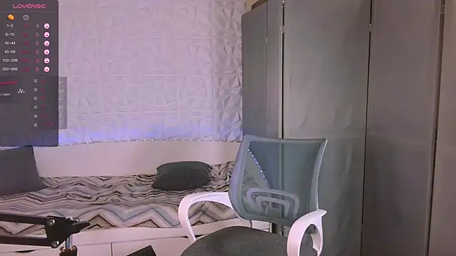 Jerry Bomb online show from October 12, 2025, 2:05 pm