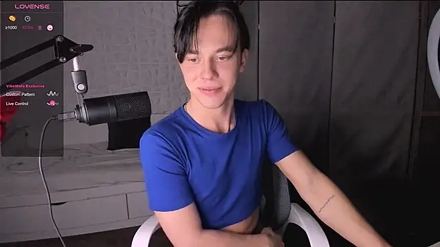 Snapshot of Jerry_Bomb chatting on December 3, 2025, 5:00 pm Jerry Bomb online show from December 3, 2025, 5:00 pm