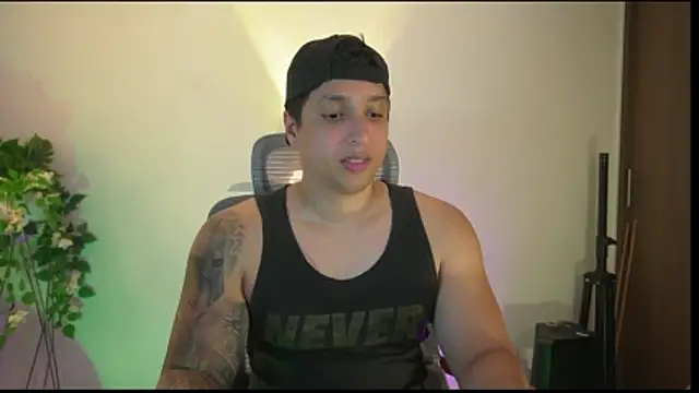 Snapshot of appolo_allen chatting on February 8, 2026, 1:31 am appolo allen online show from February 8, 2026, 1:31 am