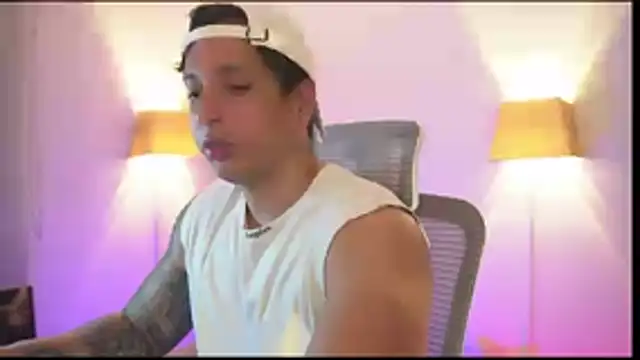 Snapshot of appolo_allen chatting on February 24, 2026, 4:21 am appolo allen online show from February 24, 2026, 4:21 am