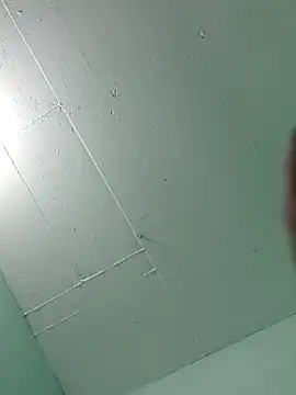 Luisf1267 online show from September 20, 2025, 3:07 am