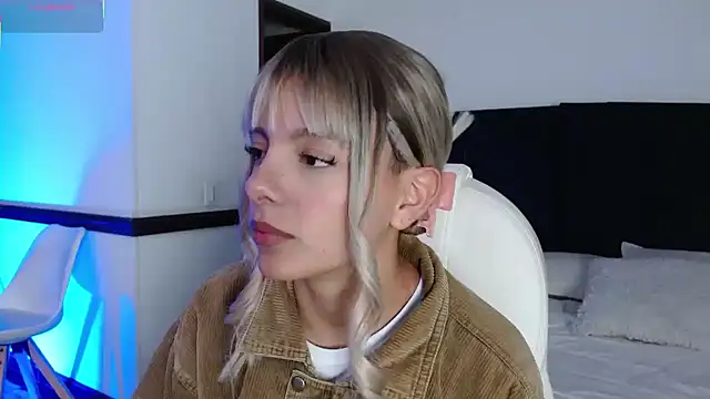 peyton golden1 online show from March 5, 2026, 3:35 am