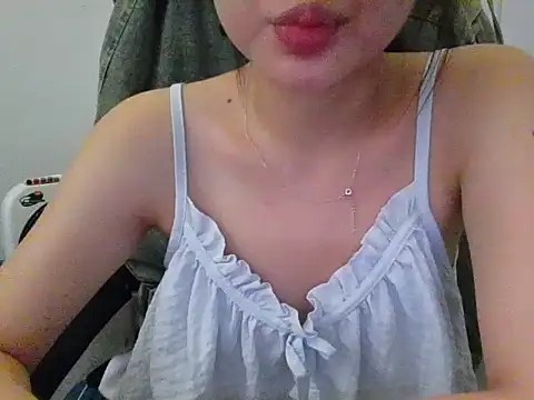 Yin-girl online show from October 11, 2025, 11:36 pm