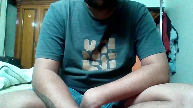 whoreboi98 online show from January 5, 2025, 8:31 pm