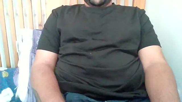 Snapshot of whoreboi98 chatting on June 17, 2026, 1:23 pm whoreboi98 online show from June 17, 2026, 1:23 pm