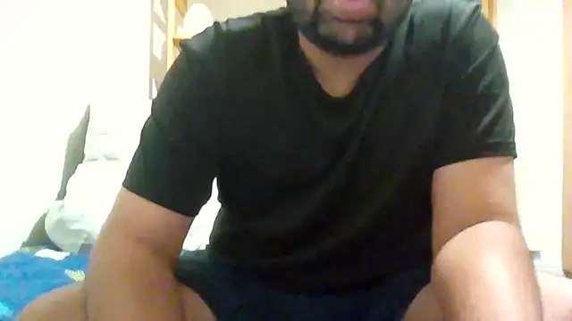 Snapshot of whoreboi98 chatting on June 18, 2026, 10:47 pm whoreboi98 online show from June 18, 2026, 10:47 pm