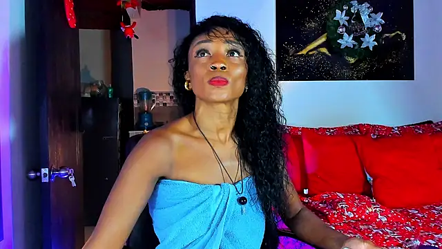 KimberlyBanks2 online show from December 27, 2024, 11:50 am