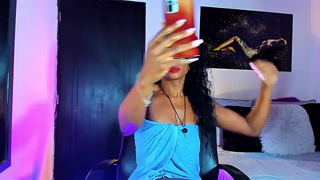 KimberlyBanks2 online show from January 16, 2025, 10:21 am