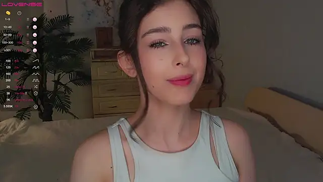 Snapshot of cosmosbaby chatting on October 31, 2025, 4:41 pm cosmosbaby online show from October 31, 2025, 4:41 pm