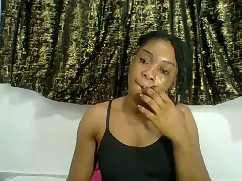 PrettyPrincess14 online show from March 18, 2026, 5:49 pm