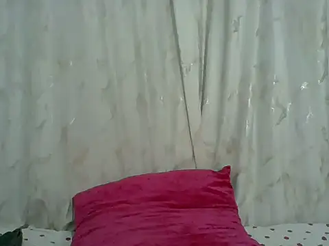 PrettyPrincess14 online show from July 13, 2026, 1:47 pm