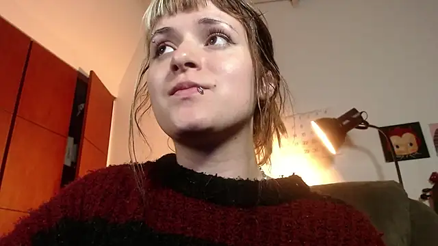 Snapshot of NEXT_DOOR_GIRL_ chatting on October 9, 2025, 11:03 pm NEXT DOOR GIRL online show from October 9, 2025, 11:03 pm