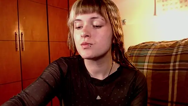 Snapshot of NEXT_DOOR_GIRL_ chatting on October 14, 2025, 10:21 pm NEXT DOOR GIRL online show from October 14, 2025, 10:21 pm