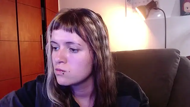 Snapshot of NEXT_DOOR_GIRL_ chatting on October 20, 2025, 9:26 pm NEXT DOOR GIRL online show from October 20, 2025, 9:26 pm