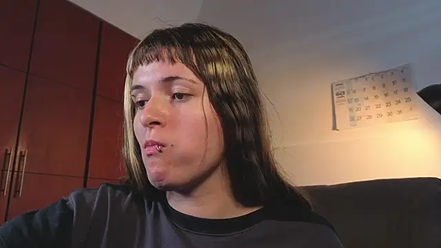 Snapshot of NEXT_DOOR_GIRL_ chatting on October 31, 2025, 2:29 pm NEXT DOOR GIRL online show from October 31, 2025, 2:29 pm