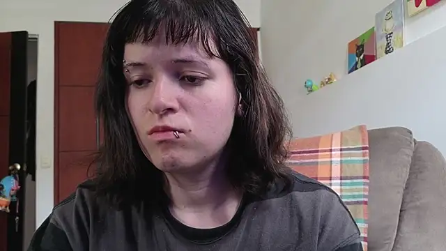 NEXT DOOR GIRL  online show from May 17, 2026, 1:40 pm