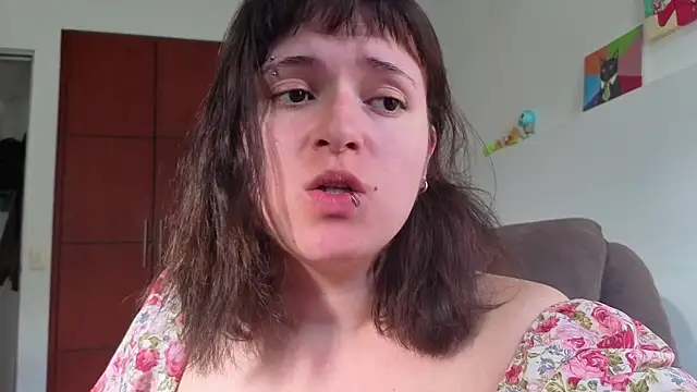 NEXT DOOR GIRL  online show from June 25, 2026, 9:08 pm