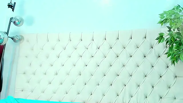 Briyit Doll online show from December 20, 2024, 7:28 pm