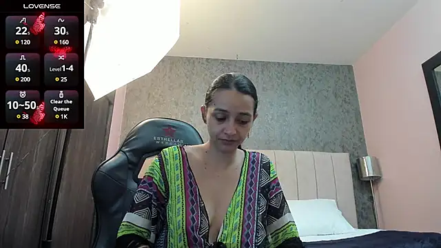 Snapshot of samarha_xue chatting on January 22, 2025, 11:34 am samarha xue online show from January 22, 2025, 11:34 am