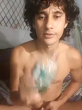 pedrodavid  online show from April 23, 2026, 11:51 pm