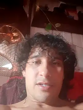 pedrodavid  online show from June 18, 2026, 7:51 pm