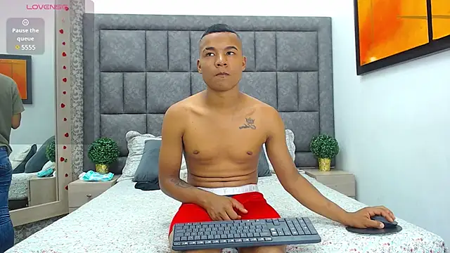 LiamsyAllison online show from March 22, 2025, 3:42 pm
