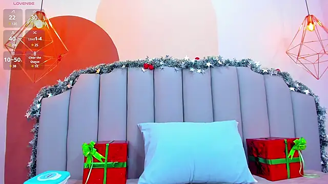 ThailyCherry online show from December 20, 2024, 7:39 pm