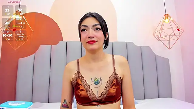 ThailyCherry online show from January 11, 2025, 4:14 pm