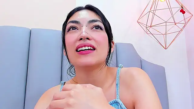 ThailyCherry online show from January 16, 2025, 7:31 pm