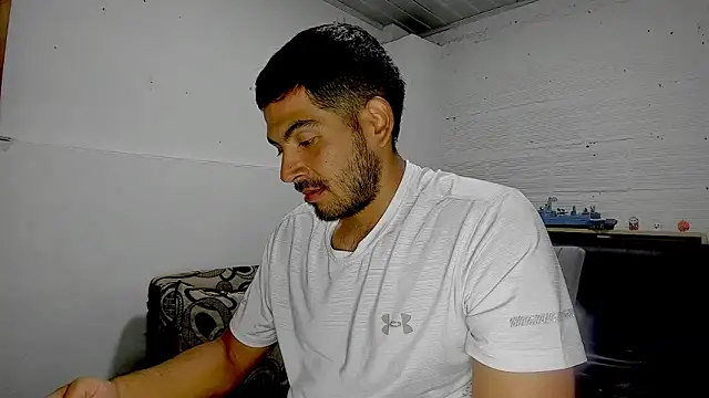 Himoreno25 online show from March 11, 2025, 11:15 pm