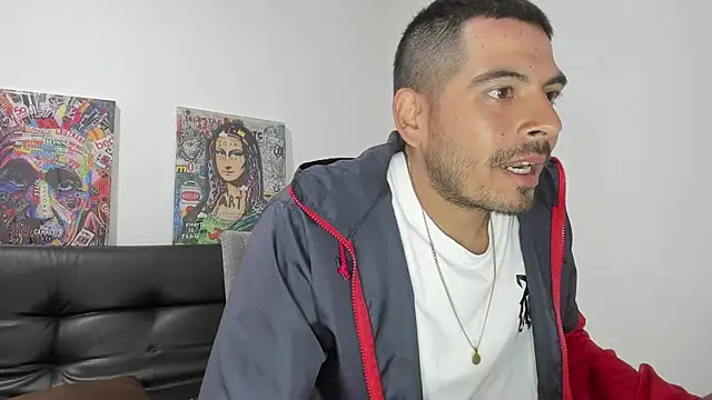 Himoreno25 online show from October 20, 2025, 8:42 pm