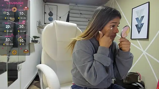 Snapshot of Enma__clark chatting on September 30, 2025, 4:06 am Enma  clark online show from September 30, 2025, 4:06 am