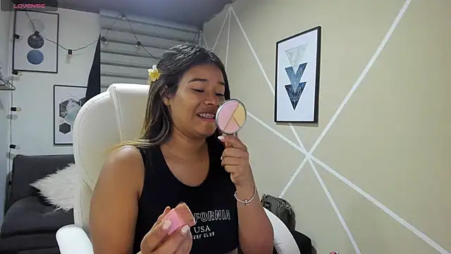 Snapshot of Enma__clark chatting on October 3, 2025, 4:09 am Enma  clark online show from October 3, 2025, 4:09 am