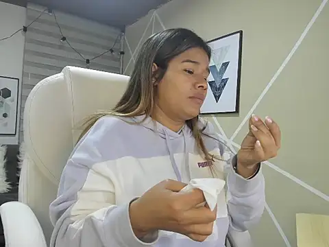 Snapshot of Enma__clark chatting on October 25, 2025, 4:09 am Enma  clark online show from October 25, 2025, 4:09 am