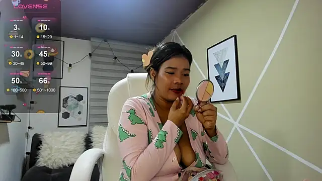 Enma  clark online show from October 31, 2025, 3:29 am