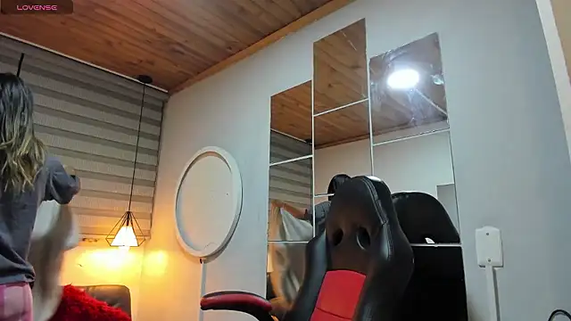 Enma  clark online show from January 14, 2026, 9:04 am