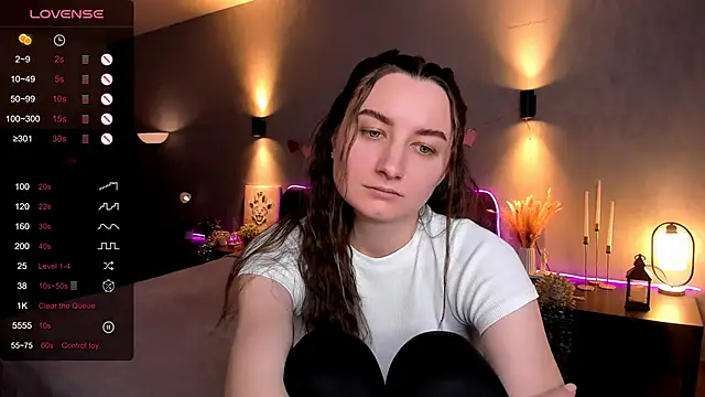 Snapshot of annacooleman chatting on April 9, 2026, 6:19 am annacooleman online show from April 9, 2026, 6:19 am