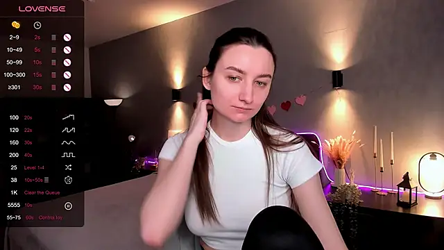 Snapshot of annacooleman chatting on April 22, 2026, 2:14 am annacooleman online show from April 22, 2026, 2:14 am
