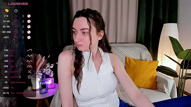 Snapshot of annacooleman chatting on April 27, 2026, 2:09 am annacooleman online show from April 27, 2026, 2:09 am